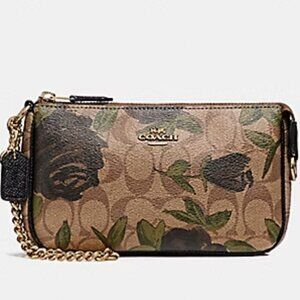 Coach  Large Wristlet Signature Canvas with Camo Rose Floral Print